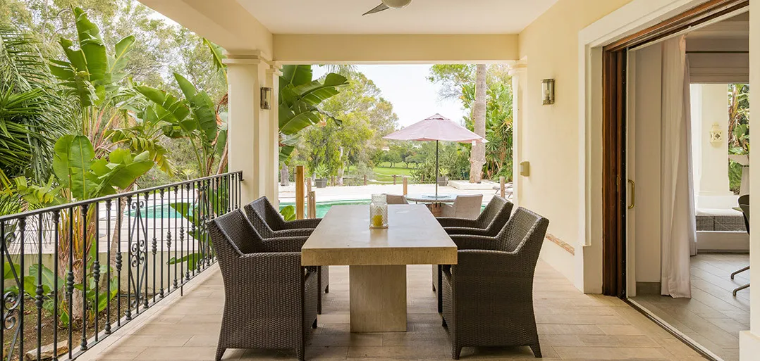 0401801e-8611-4990-895f-4f8af497f23b