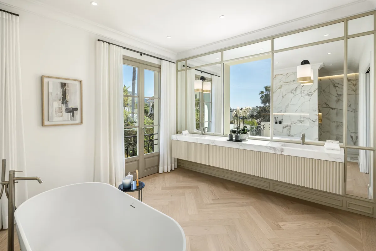 81d1c951-3c46-4b0b-8f68-598288ff9e4d