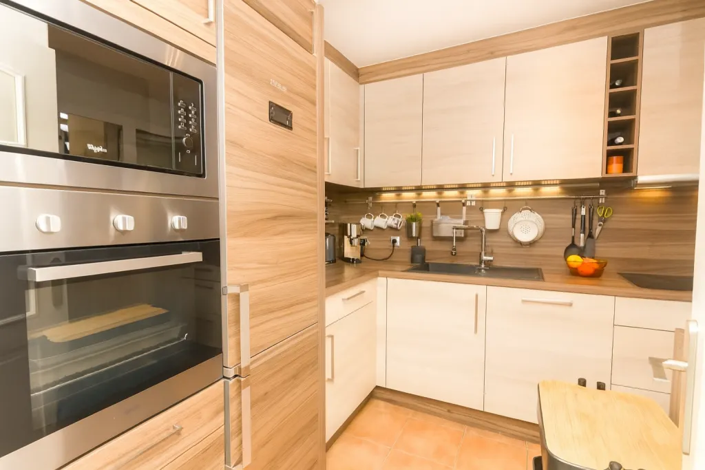 7ee3b092-dd35-4d54-96c1-557d799b0627