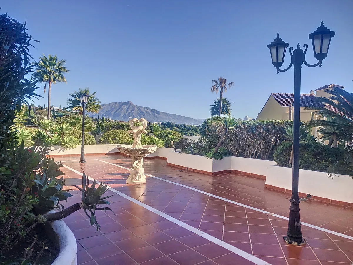 9e363bd5-c81f-46de-bbeb-c08d185ee366