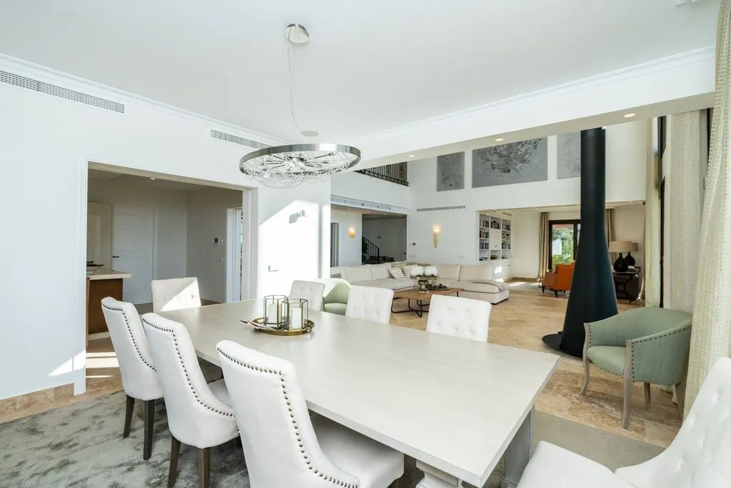 200eb883-76a1-4b7e-97c2-ea20d404f326