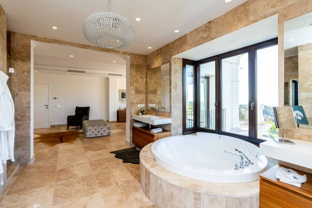 83b95488-5473-4f4b-912d-0d1c7eaaaa10