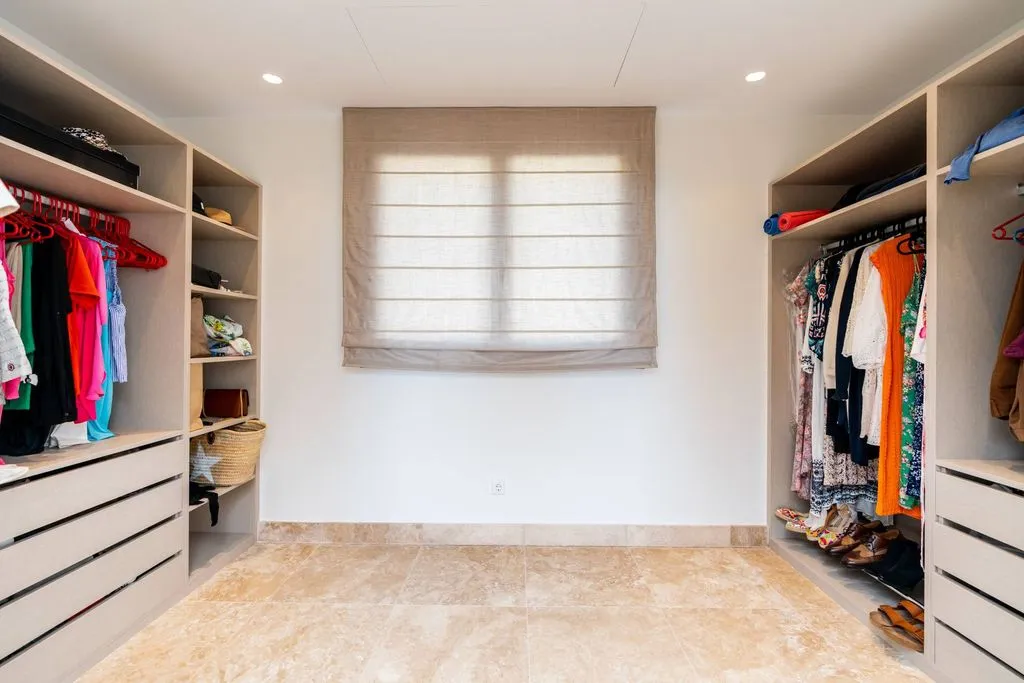 db693984-92a5-4021-bd1c-9b209bd01a65