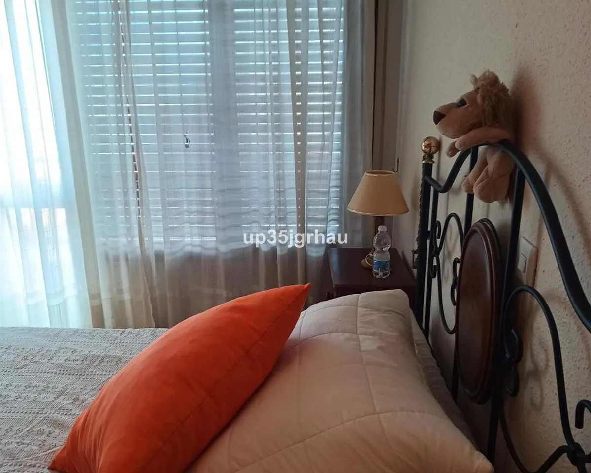 751b7e5e-43cf-413d-9953-d5df82150971