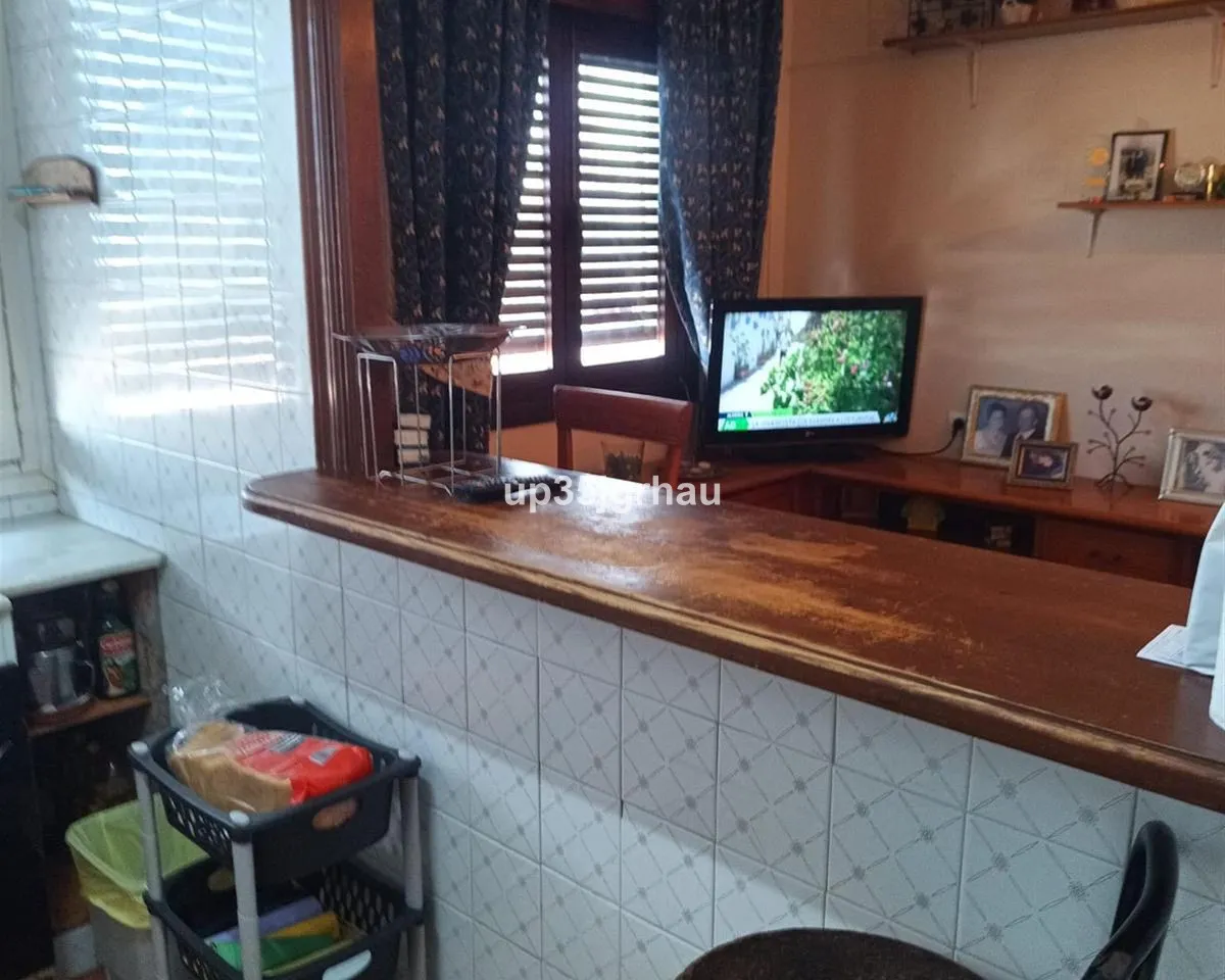 8faaefd4-3ae7-4a7d-a968-2c65e246e677