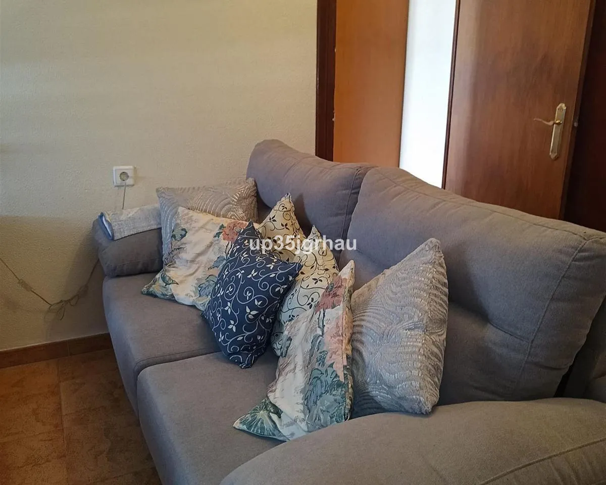 9b88e45e-fabc-4b5b-b326-22d76bbbe527