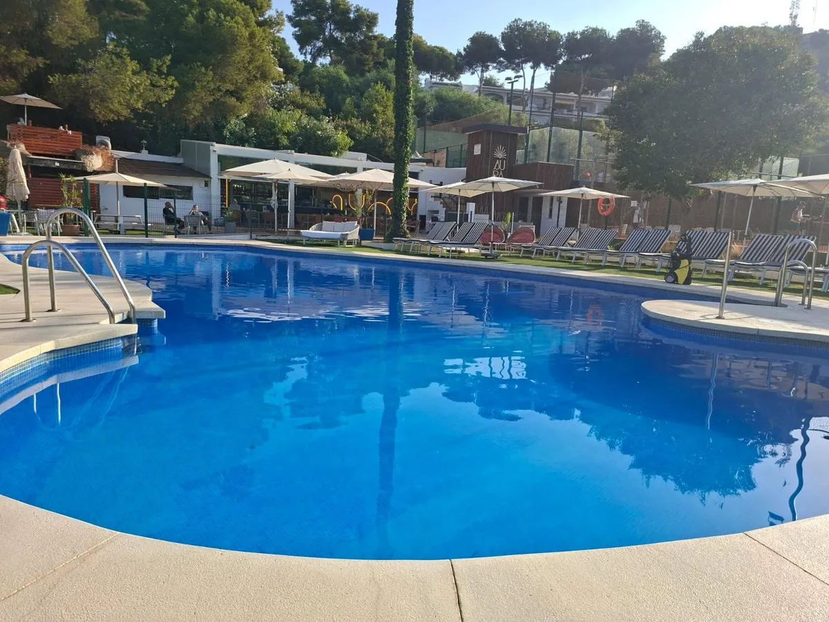 2976e041-4d5c-4c77-abe2-cc76ad857830