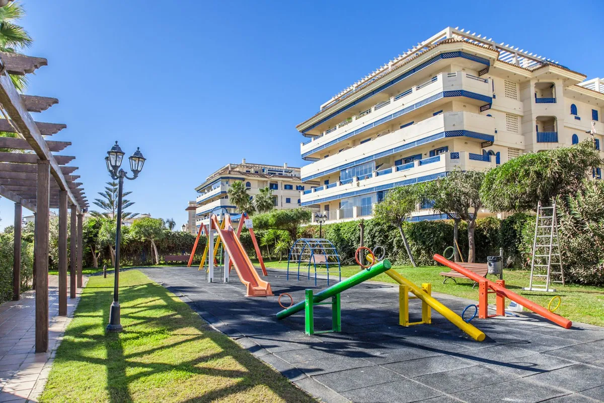 1c7178ba-3312-4586-92f9-202b30451981