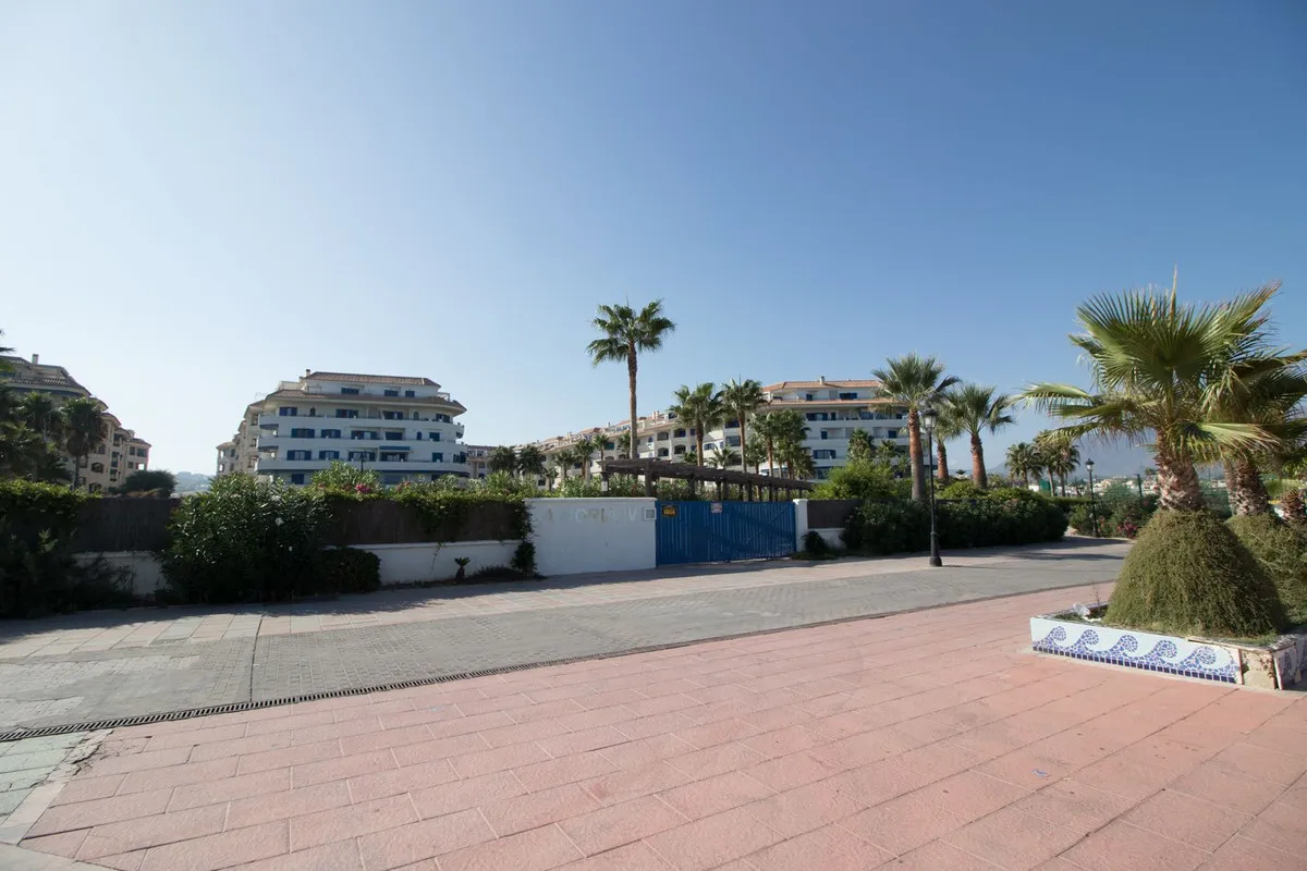 401e9c07-bdc8-494a-b53c-16104c5dc57f