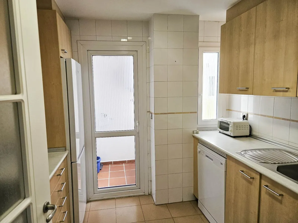 8c1651ab-e140-4a3e-a21c-db3d4aecc582