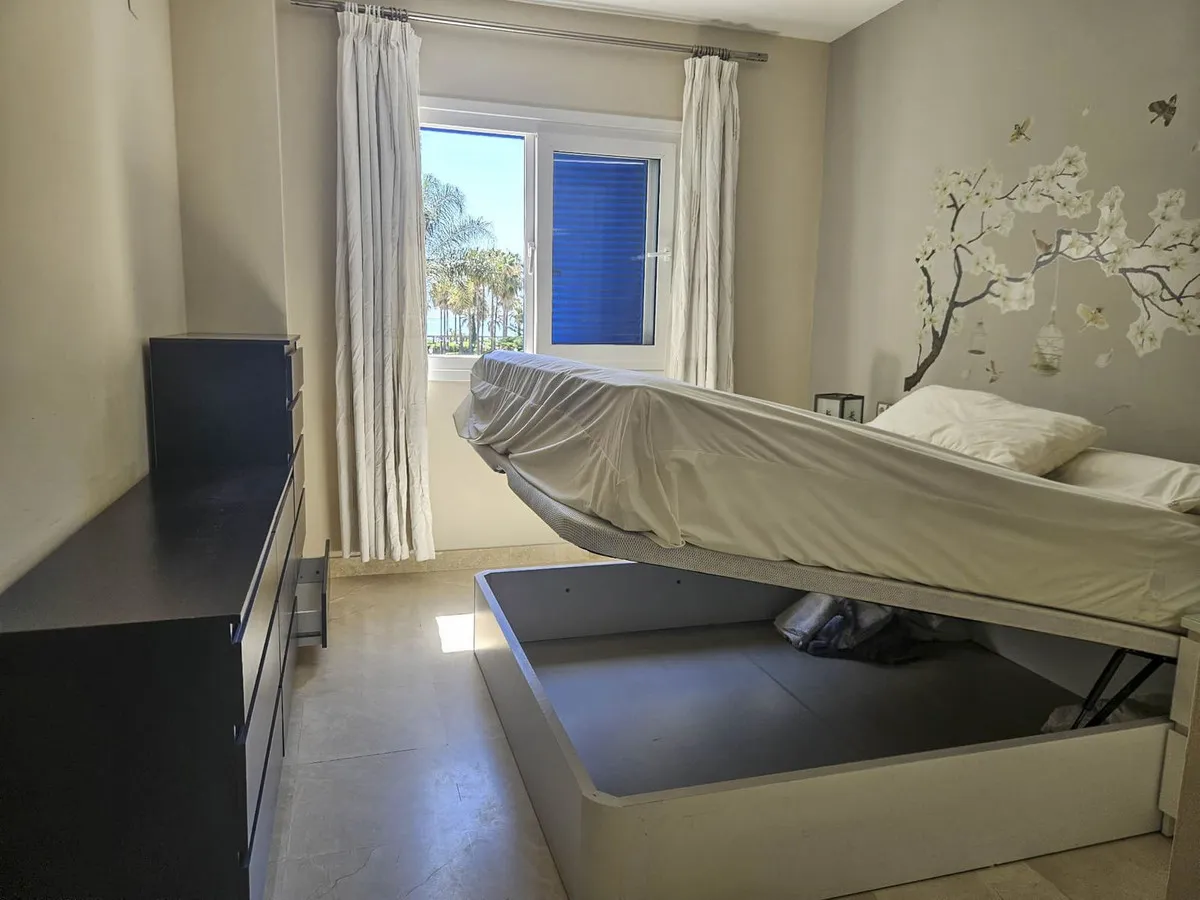 b5cb6266-e1d9-4f17-8db6-8a393373d838