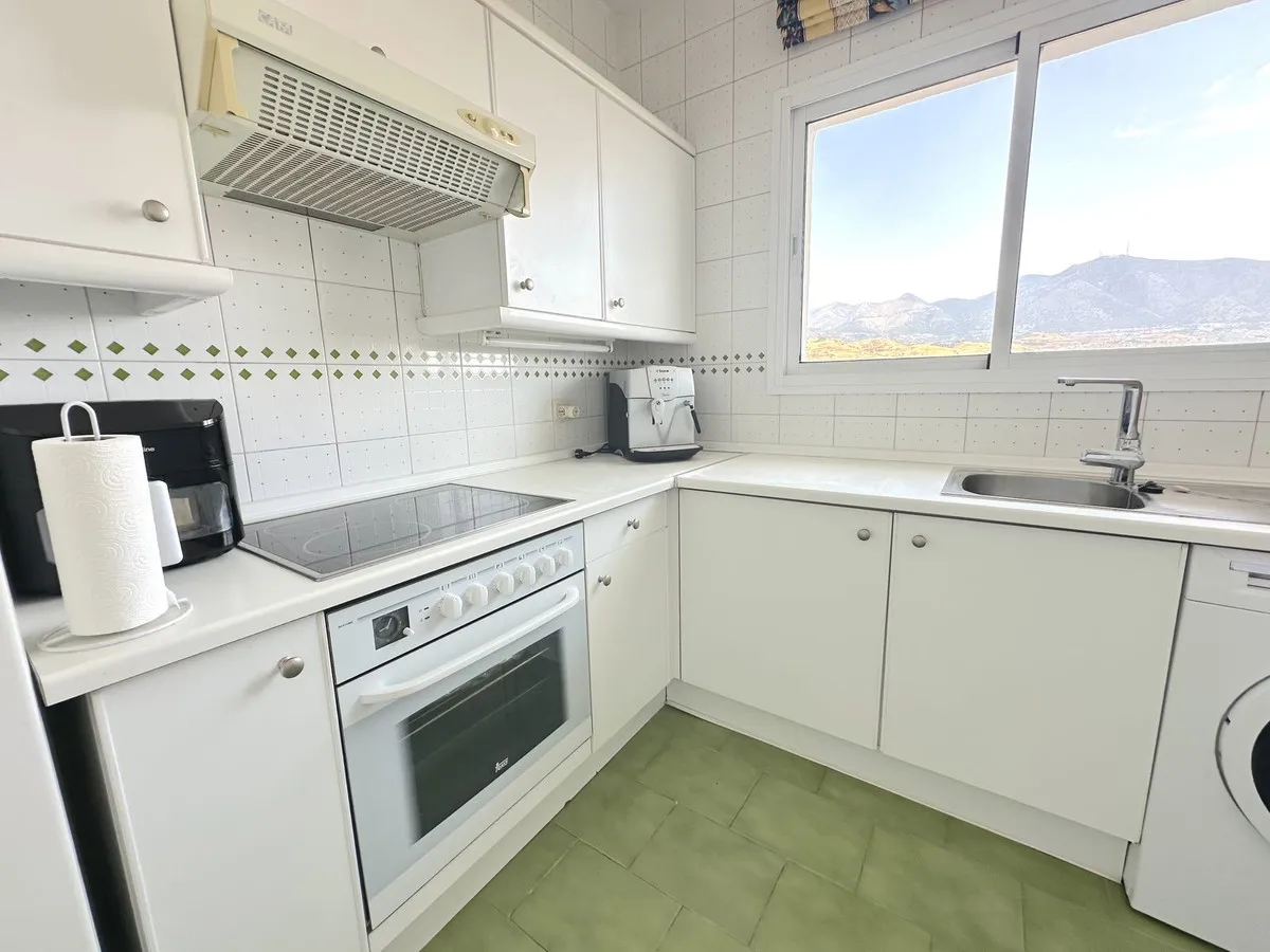 35dec561-3d07-4ede-819e-aa90fee07538