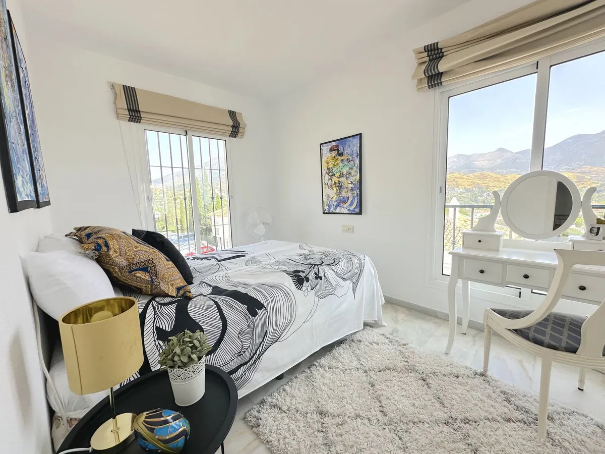 4ea0a3bf-7f77-4146-a1cb-72098b6c1182