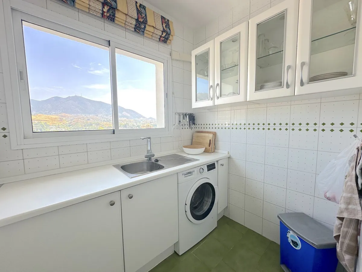 58dee67a-92fa-4f99-a3e7-83a185487c8d