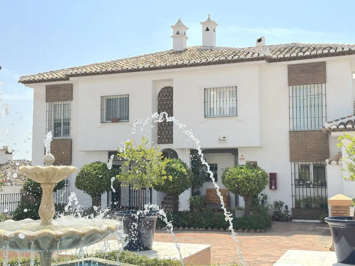 ba8e63b0-e955-40b7-9d30-54f7c09076e3