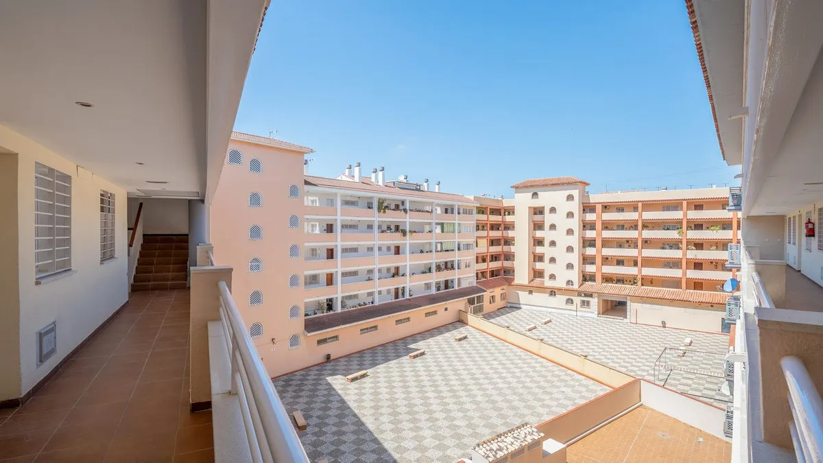 43cb8a4e-b332-4fef-9ba9-e60dd7bef8e3