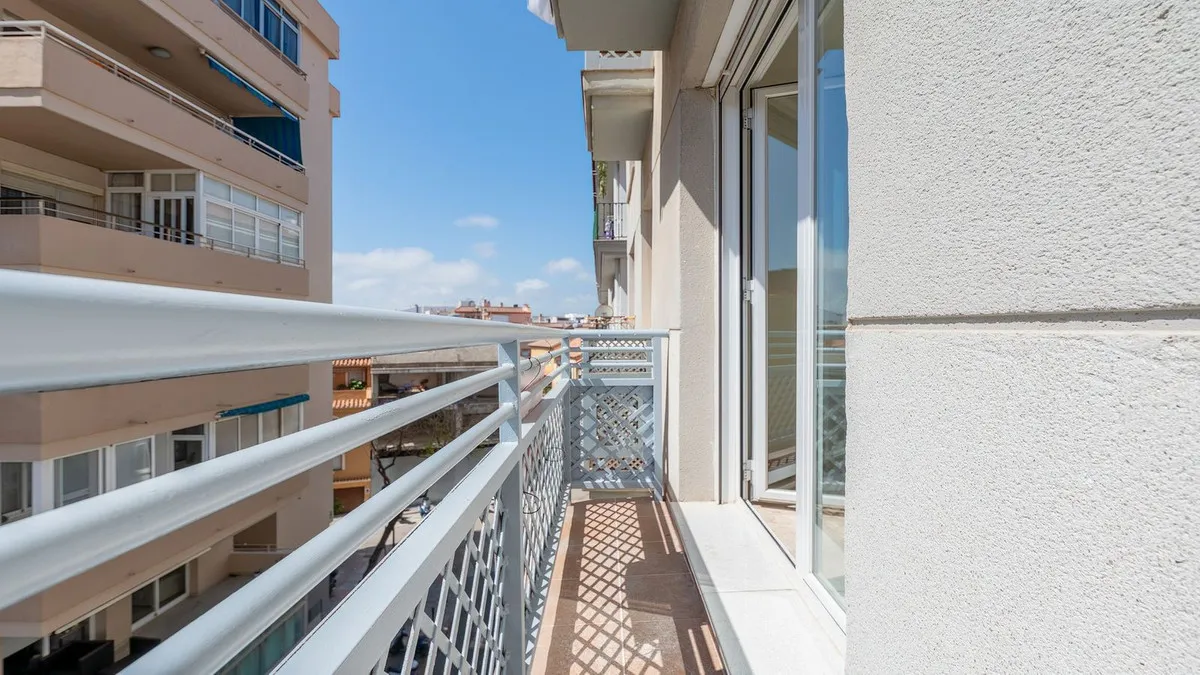 4b2c0880-b7ec-4416-82bb-d074d7479dae