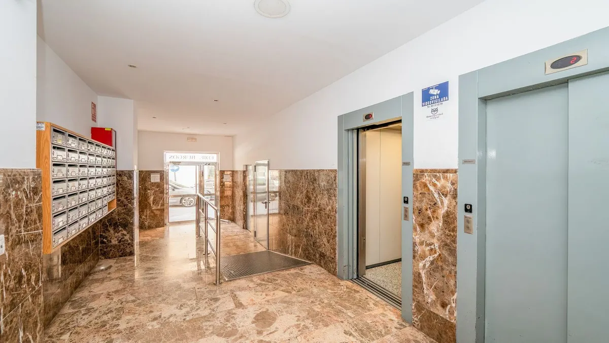 d535ba0a-e0e9-4b40-9855-5ead60355254