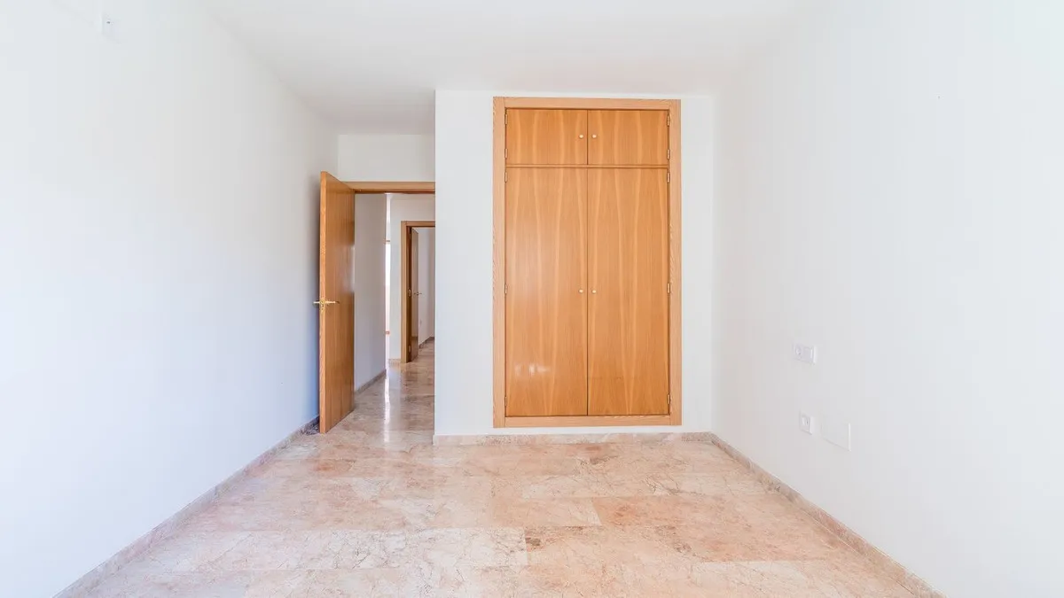 e3e2fd93-7c6f-4ed0-996b-0c1eadcfffe1