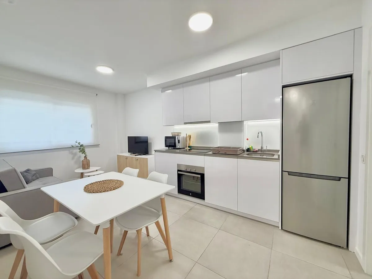 1732b26c-0c98-42c9-a356-f5432a4d64d7