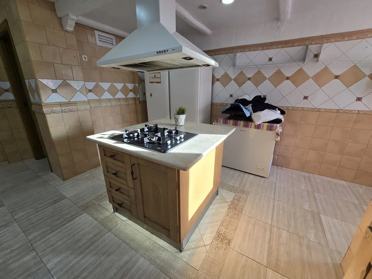 634cf940-76f0-4779-a3e7-73d24cdb6052