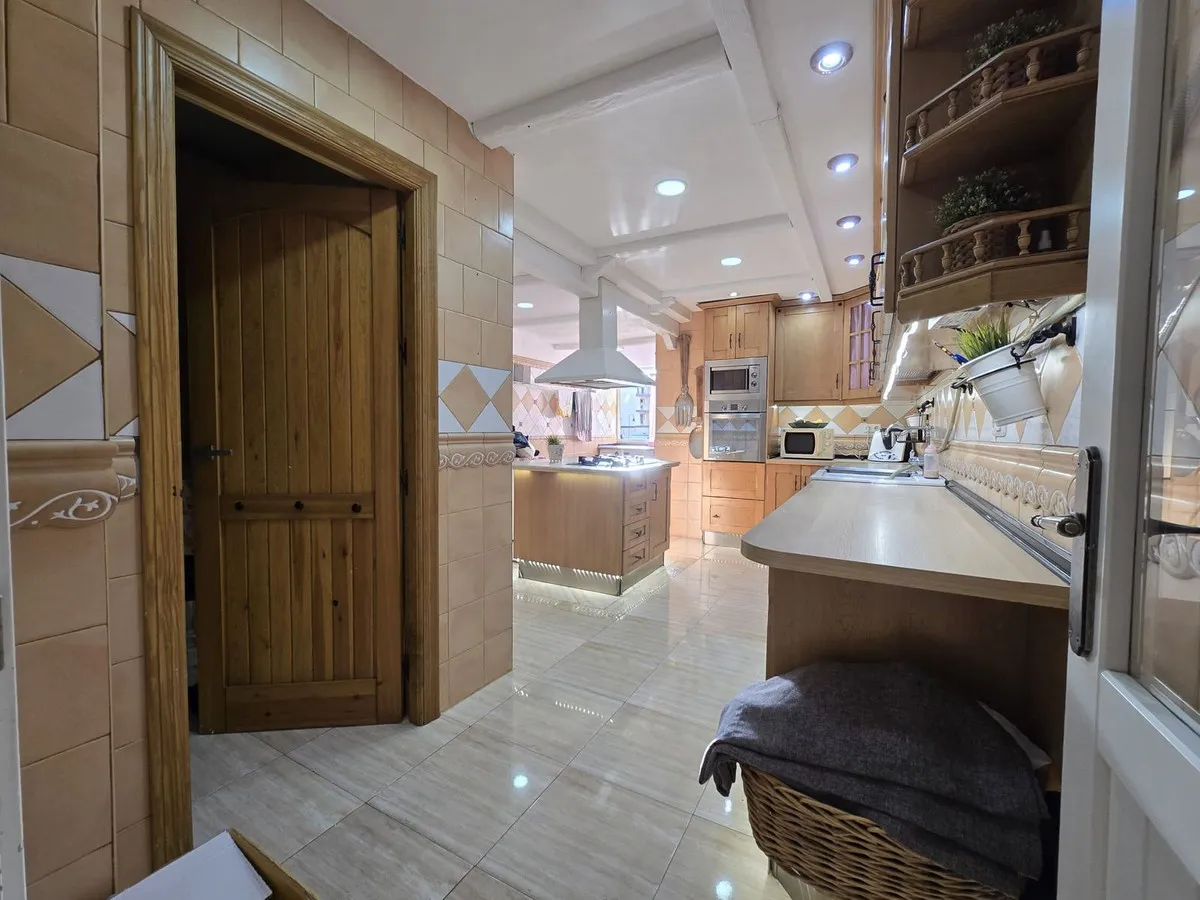 d98f22db-dd90-47cb-8721-7aead601c0ef