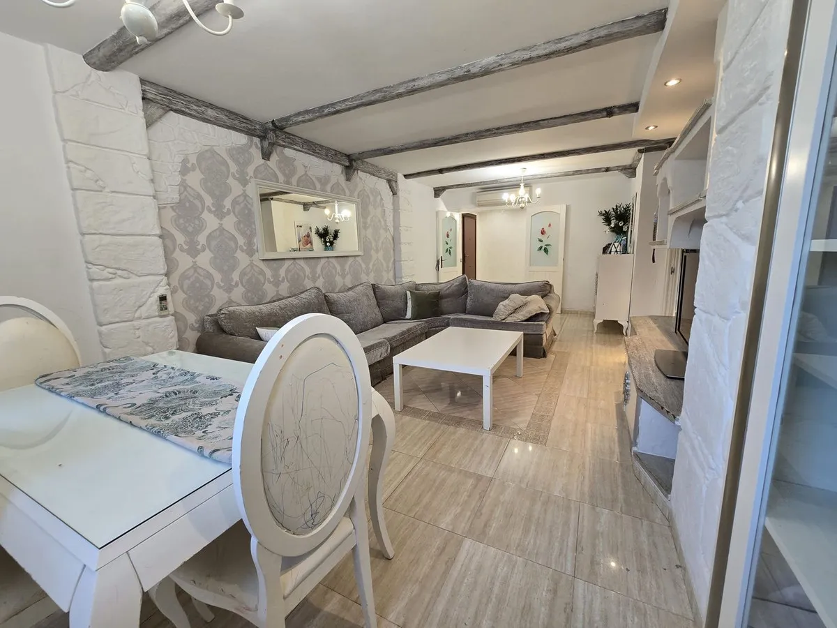 e6ab149f-dc54-4229-b856-a474d48080d3