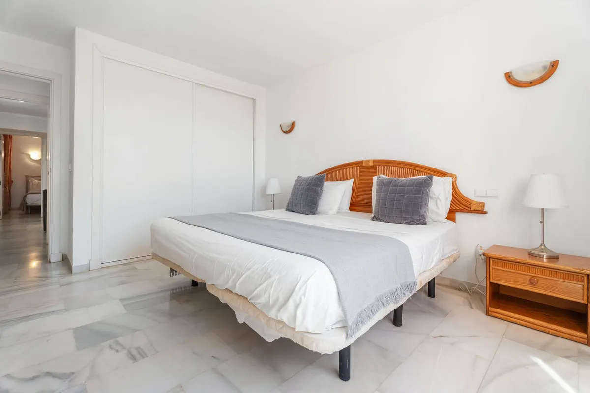 1b5ae9c1-8aa5-44e5-a9fb-026a6cde1fdf