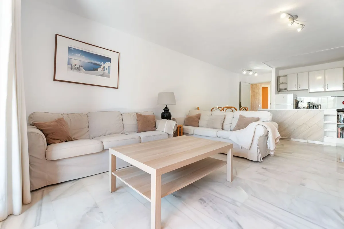 42f1c23e-2125-429e-886a-aea210f14d5f