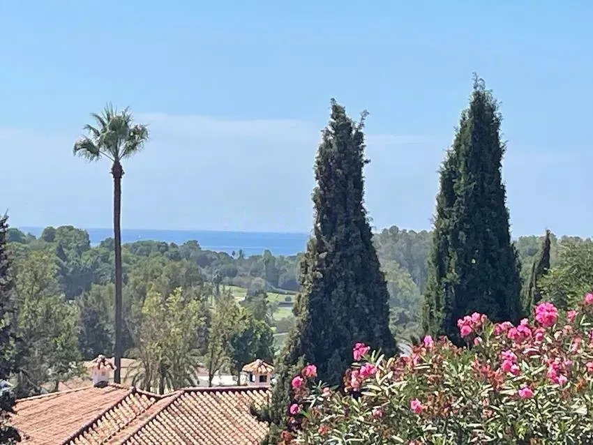 4222a99d-5d5a-4f93-abf1-00b929549267