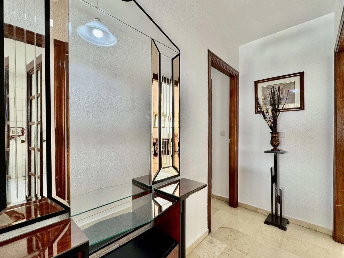 7cb3f964-e1b6-4026-8d25-1bad3138f8cc