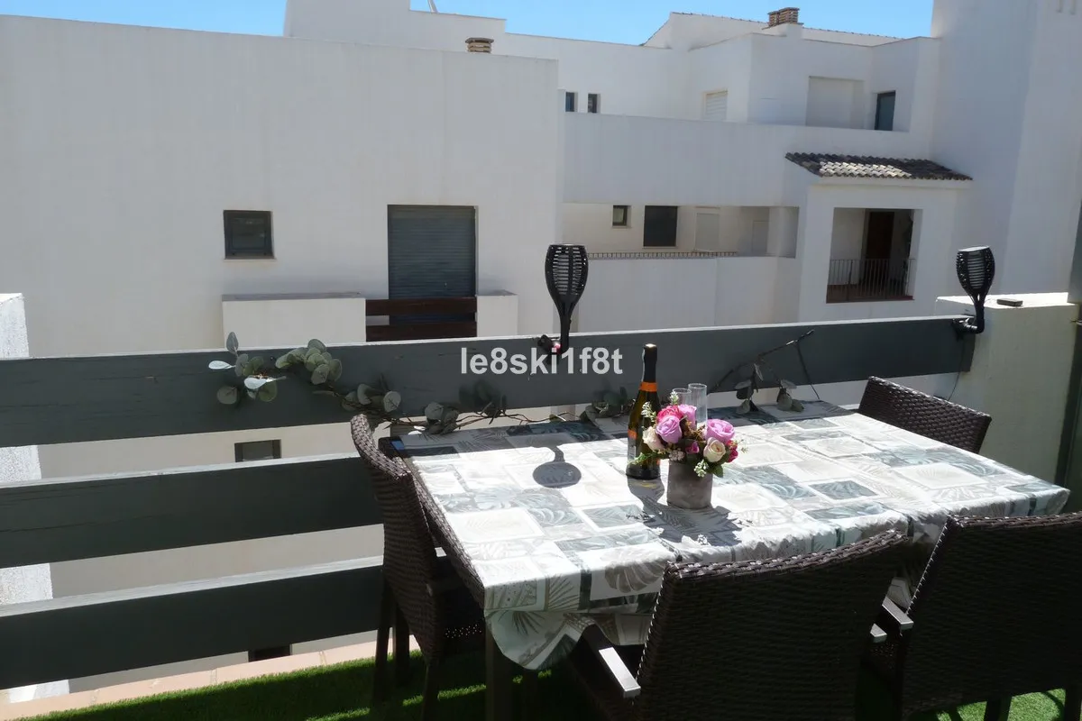 b4e63731-1caa-4670-847a-78ed39191a79