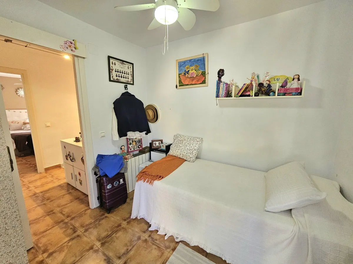 aec7ed63-0541-45f3-aafd-d446e7c101c1