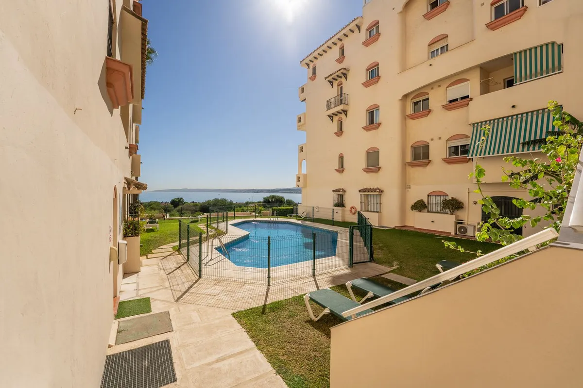 47c5df6f-6a14-48e1-bfc7-ec0092880f69