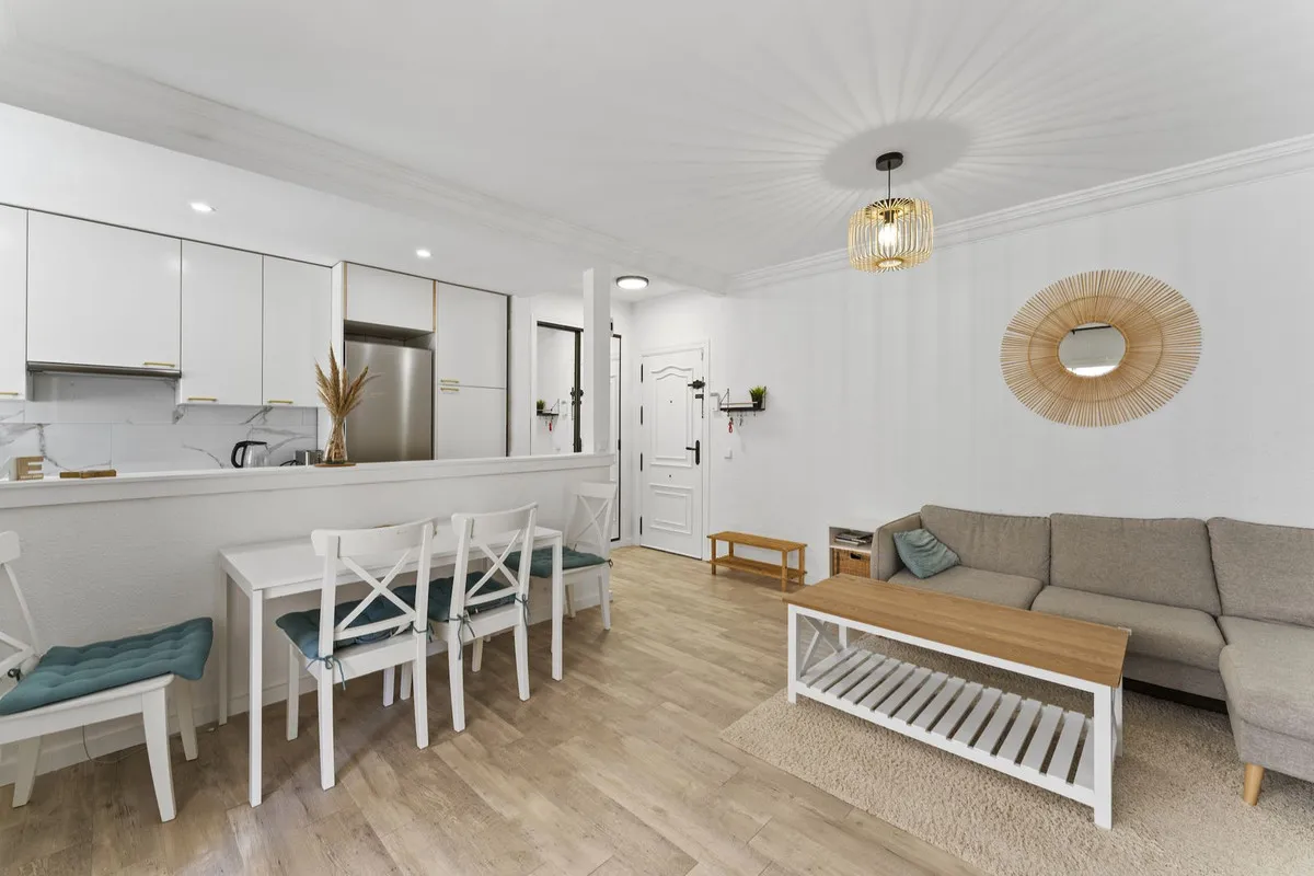 f7225bf0-6e0e-4662-9cc7-9fa83027e9fb