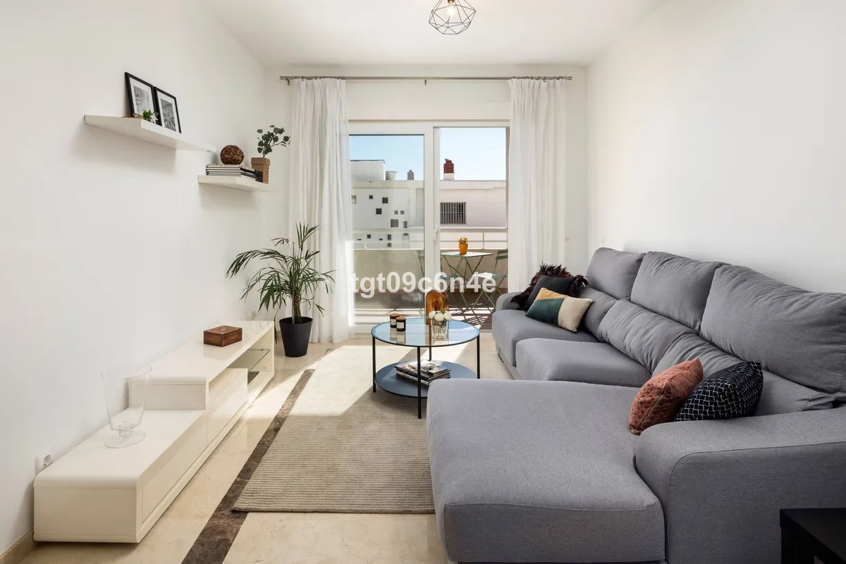 40fe83f3-ff43-42b7-a74e-03c477dafb6c