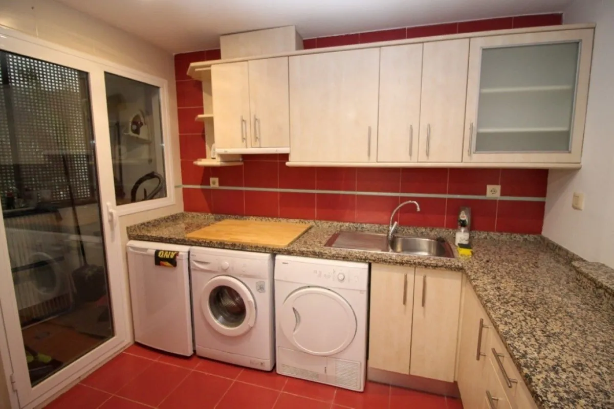 ba9e58c3-5643-489c-9e0b-3330421dc7da