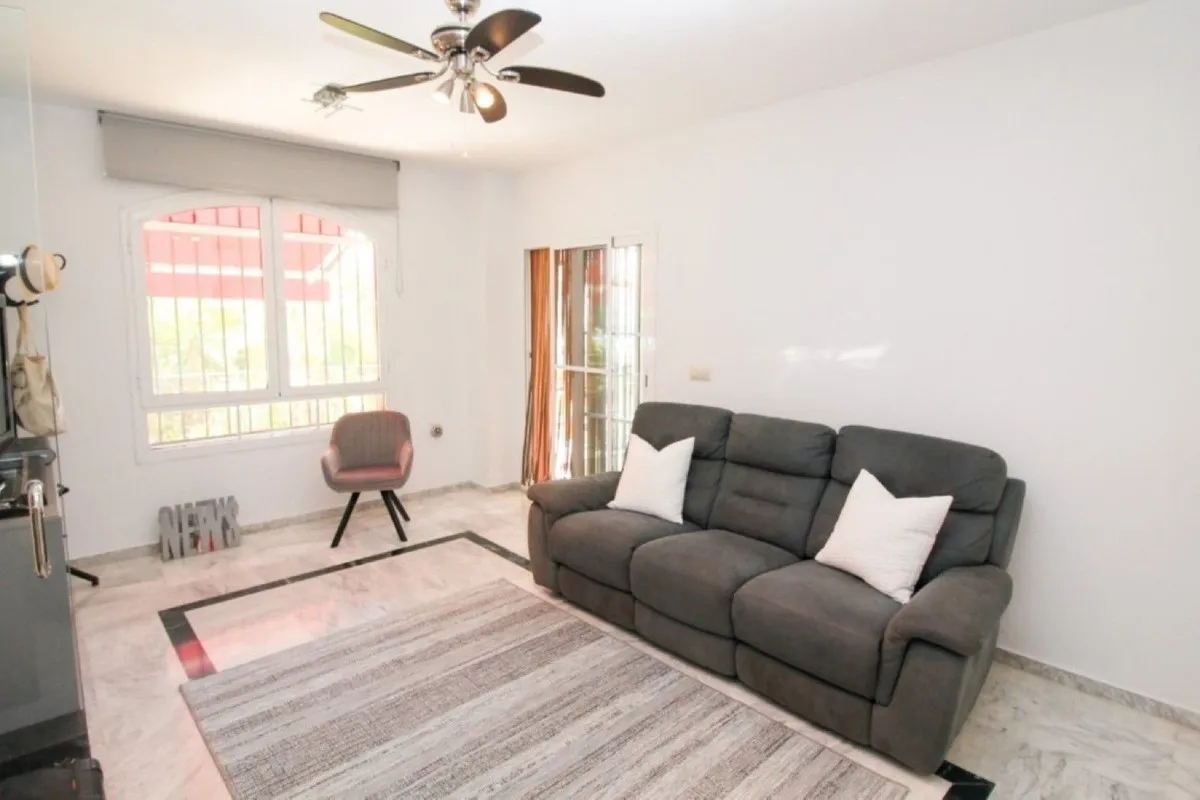 ca6d2f82-91dd-40c0-9be3-c3312286aa89