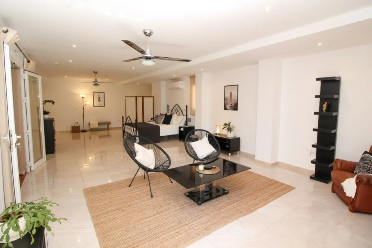 3cd41074-fbff-45f6-9b17-a10a01e2aaa3