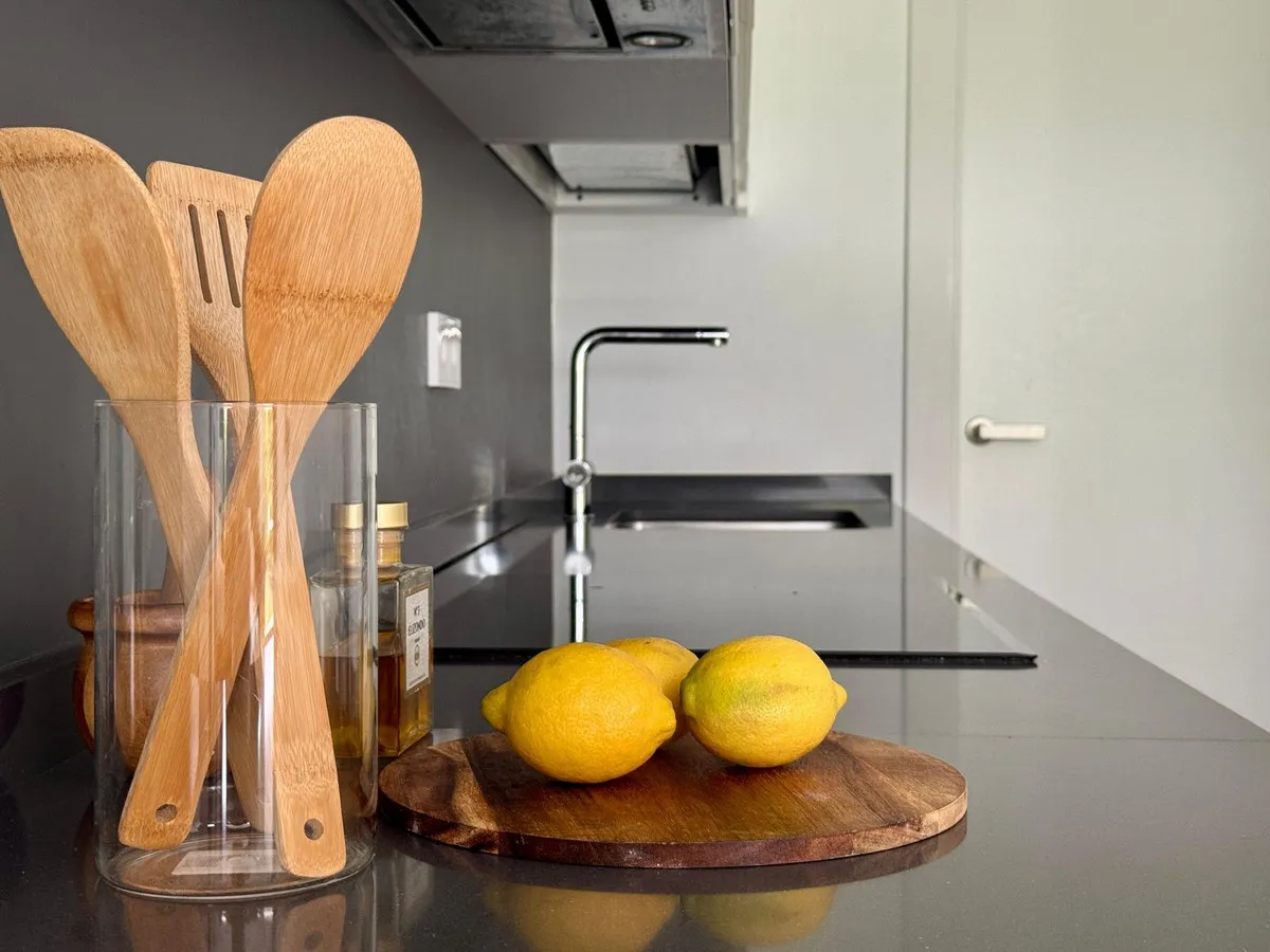 02ebdee8-89d9-4dad-89b5-fcb7d556730b