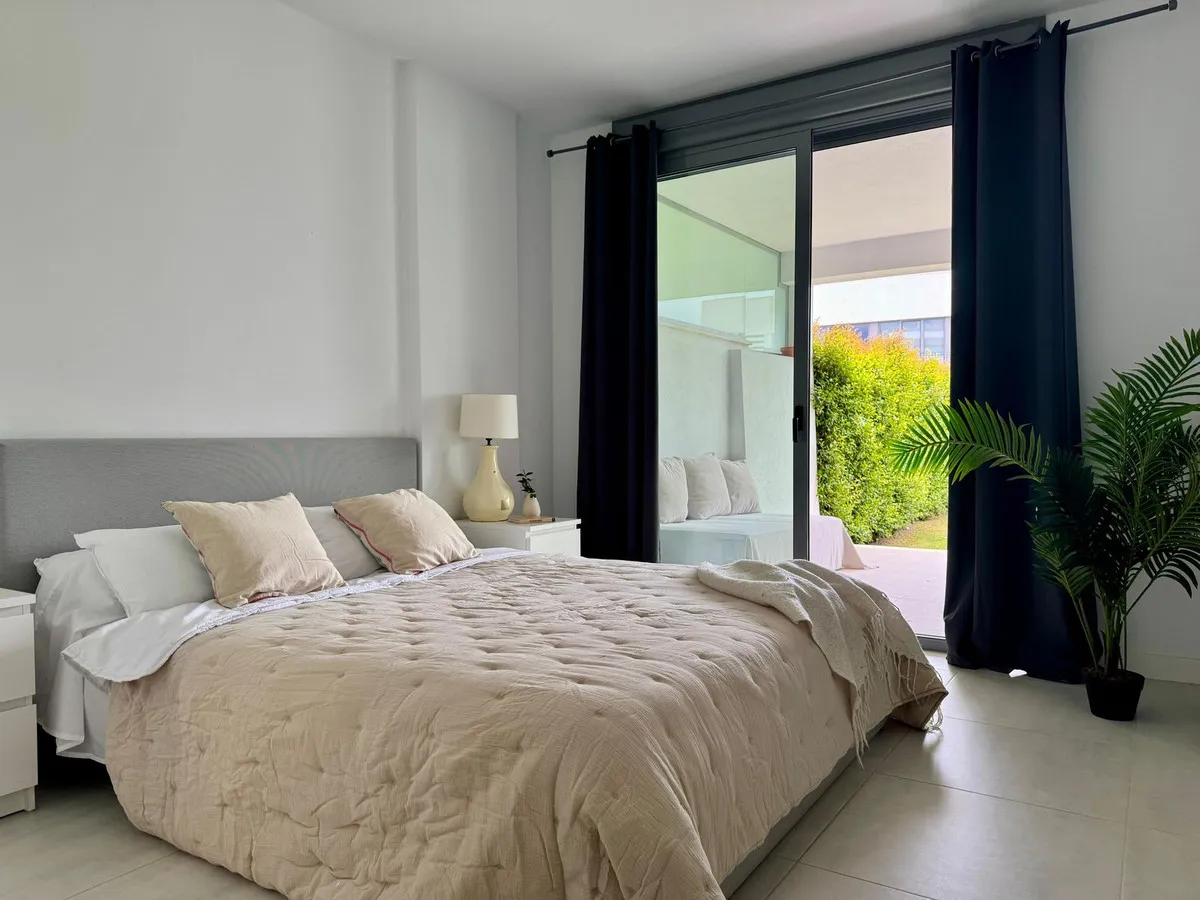 60fc359e-0bdf-430a-b751-d46bae2b978c