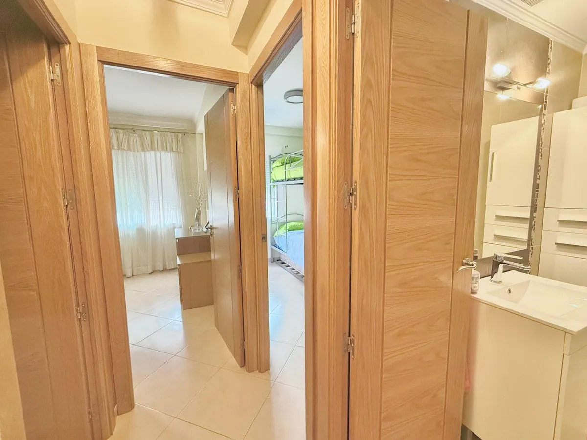 205b7644-d2a3-4f2a-a208-23871f1b8304