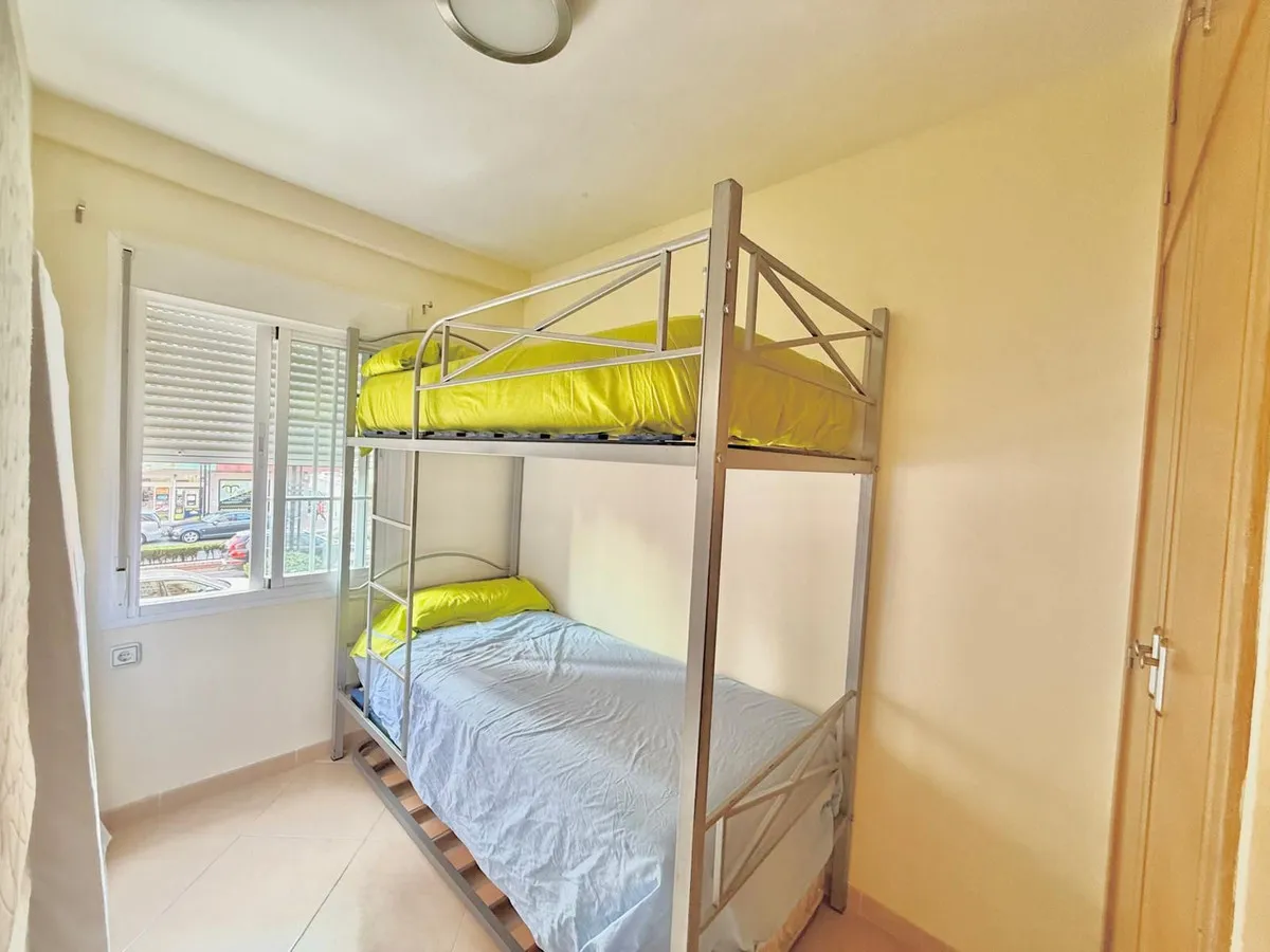 35132728-9e8b-4333-b303-8cb00d6de381