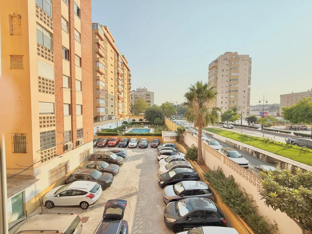 6f64ded9-0c62-4270-a562-09487a18171a