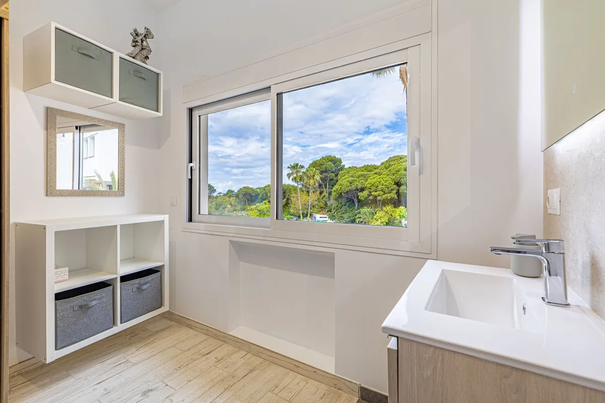 53d50374-cd59-4540-8974-d1c99d887606