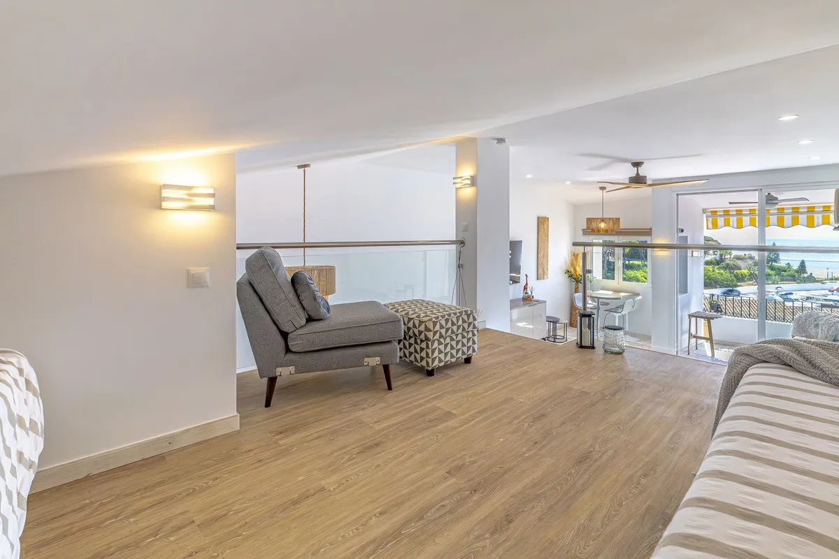 998b2ec4-1cc1-4ee7-99e2-ab4b0d9deffe