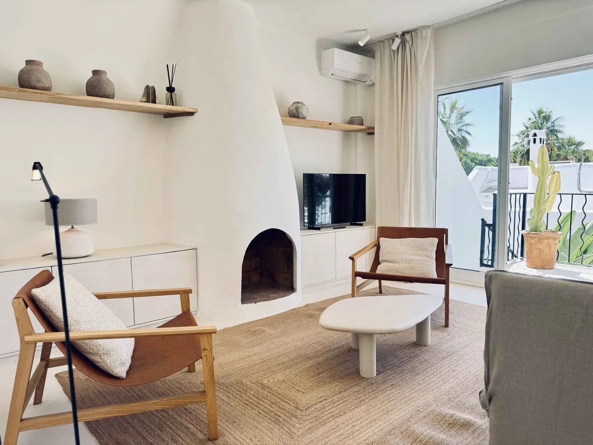 279c6bc6-4afa-49c7-a0b8-8ce9a9ac919e