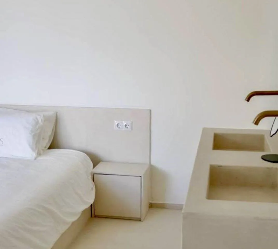 b41a583c-34db-4bbe-acd1-ba047891d899