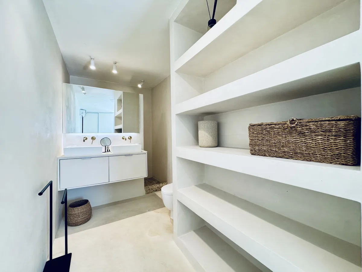 e2d74c37-6546-4d32-a253-7e39a8353b38