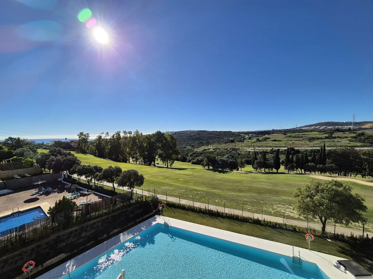 75e9dfb9-dc30-425d-b2b3-a236e2bdd86f